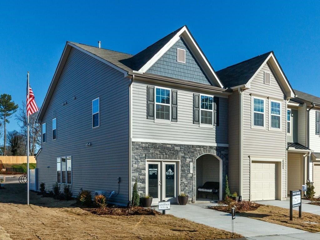 724 Rdg Clf Lane Zebulon, NC 27597 - Photo 2 of 28 Photo 2