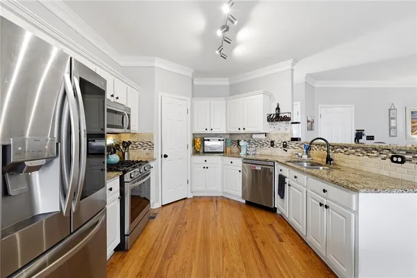 $598,000 | 6036 Bateau Drive, Flowery Branch, GA 30542
