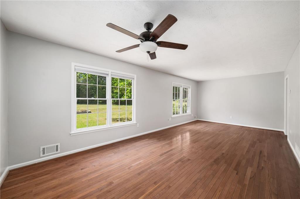 641 Gordon Combs Road Northwest Marietta, GA 30064 - Photo 7 of 32