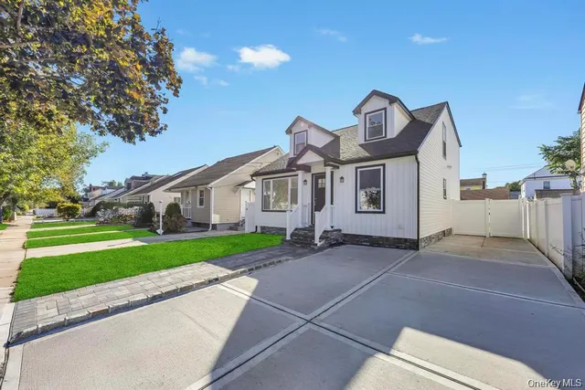 $889,000 | 41 Perry Street, Hempstead, NY 11550