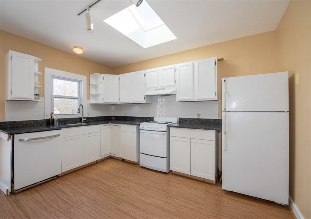 58 Hollis Street, Unit B Groton, MA 01450 - Photo 3 of 12