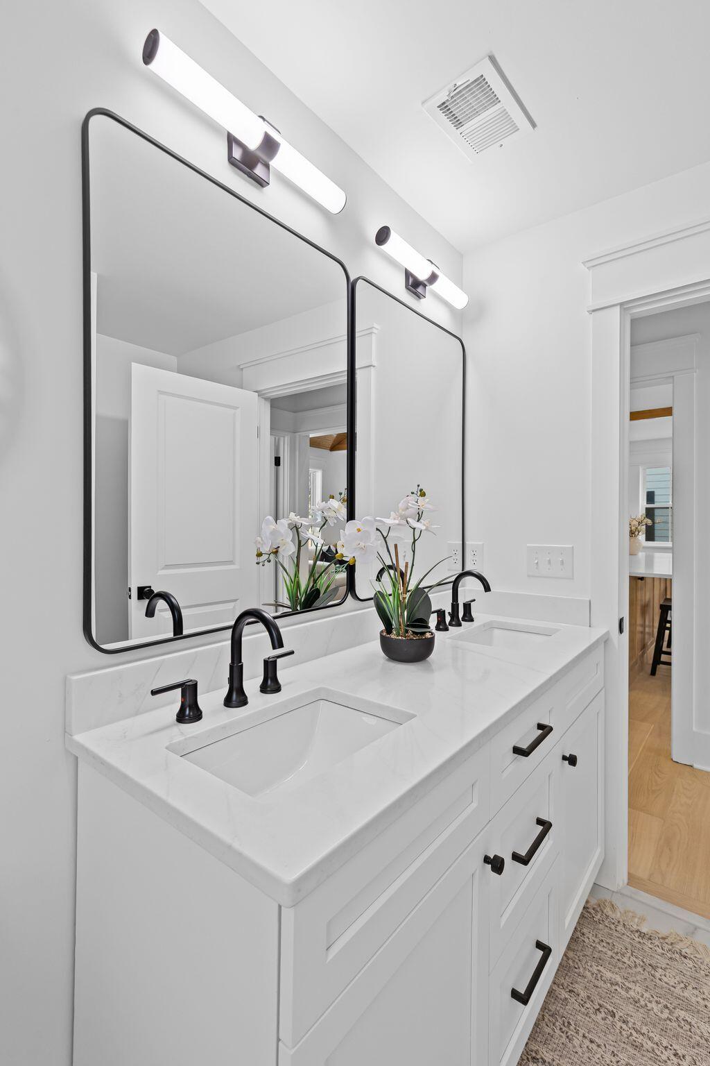 7 Larnes Street Charleston, SC 29403 - Photo 20 of 42 Bedroom 1