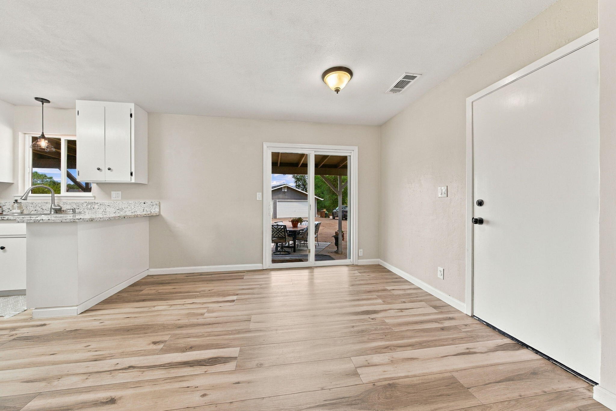 4637 Balls Ferry Road Anderson, CA 96007 - Photo 18 of 37 16-web-or-mls-IMG-16