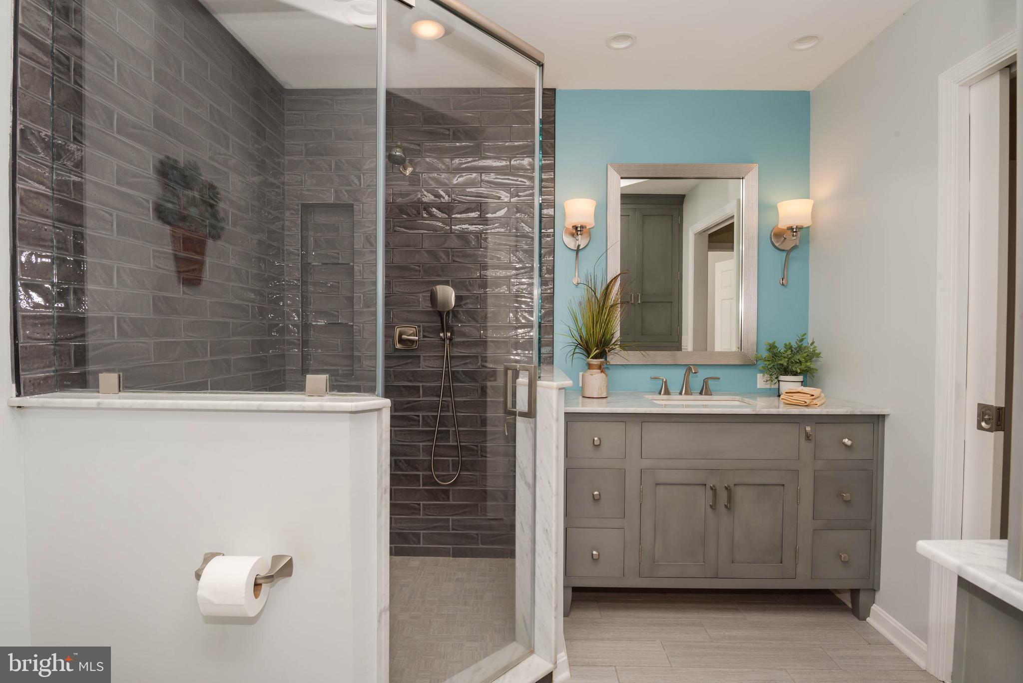 11501 Terrapin Point Road Berlin, MD 21811 - Photo 45 of 94 Ensuite bath!