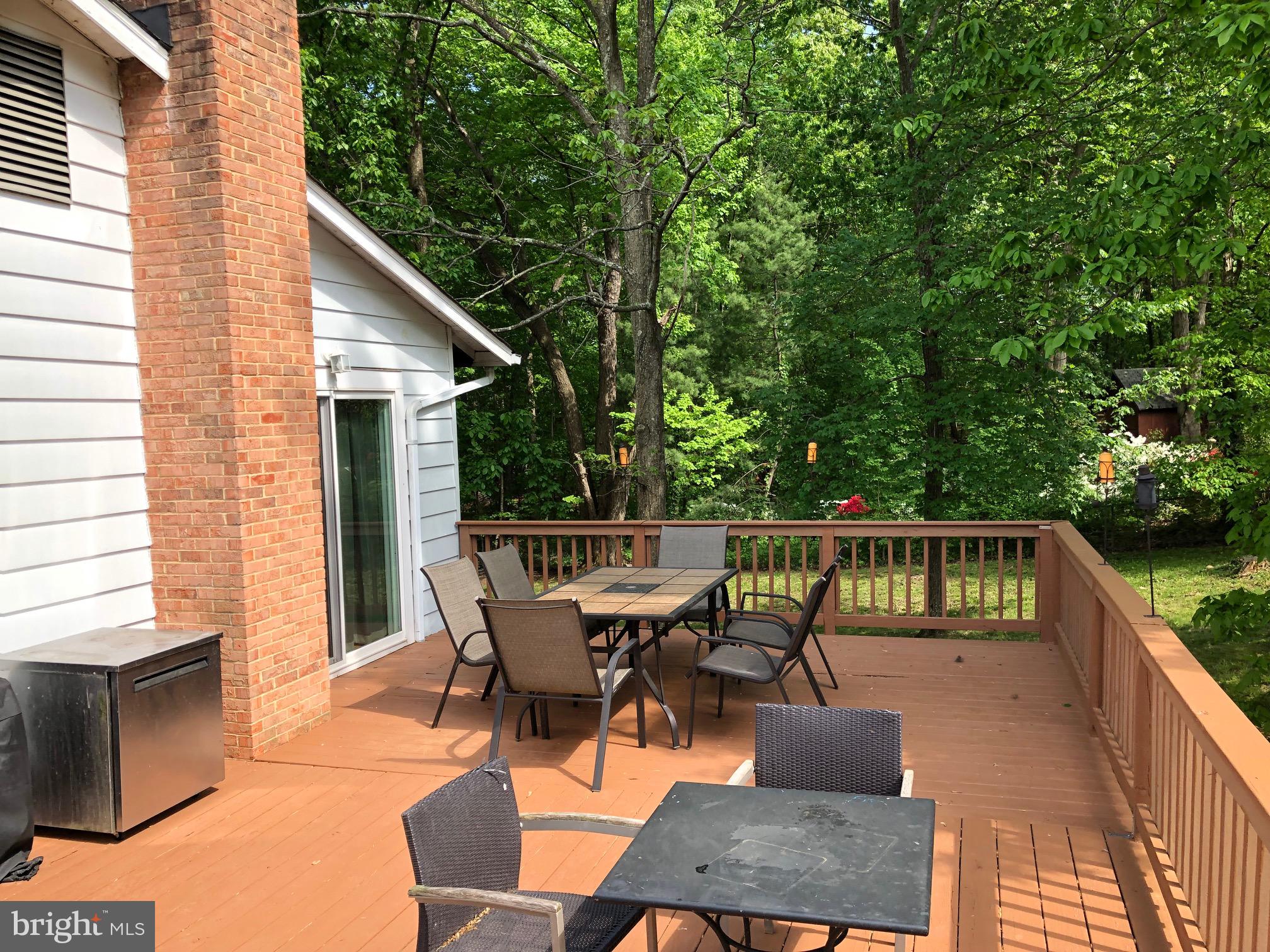13229 Sturbridge Road Woodbridge, VA 22192 - Photo 21 of 27 Outdoor Entertaining at its Finest