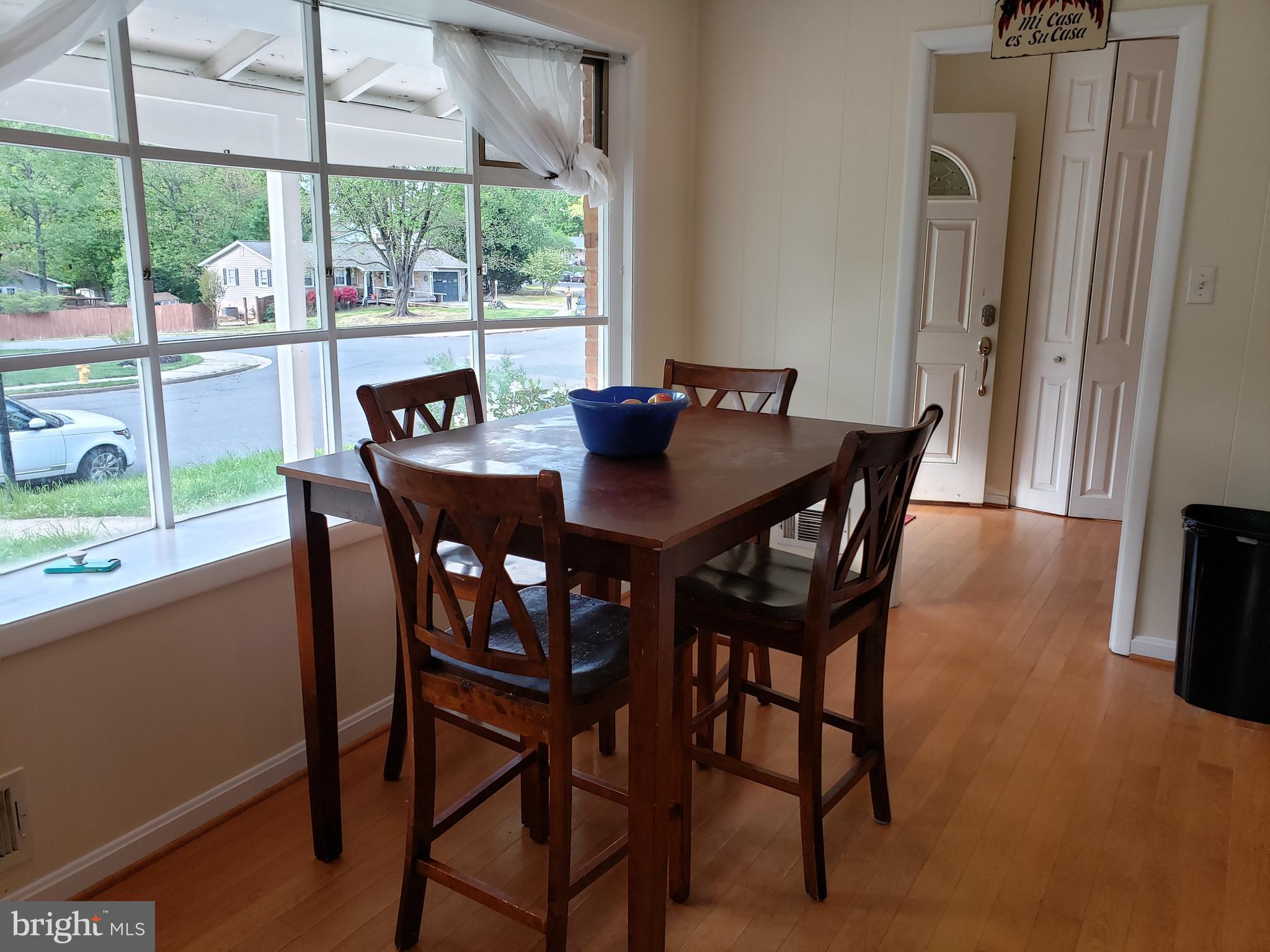 13229 Sturbridge Road Woodbridge, VA 22192 - Photo 24 of 27 Comfy Sunfilled Breakfast Nook