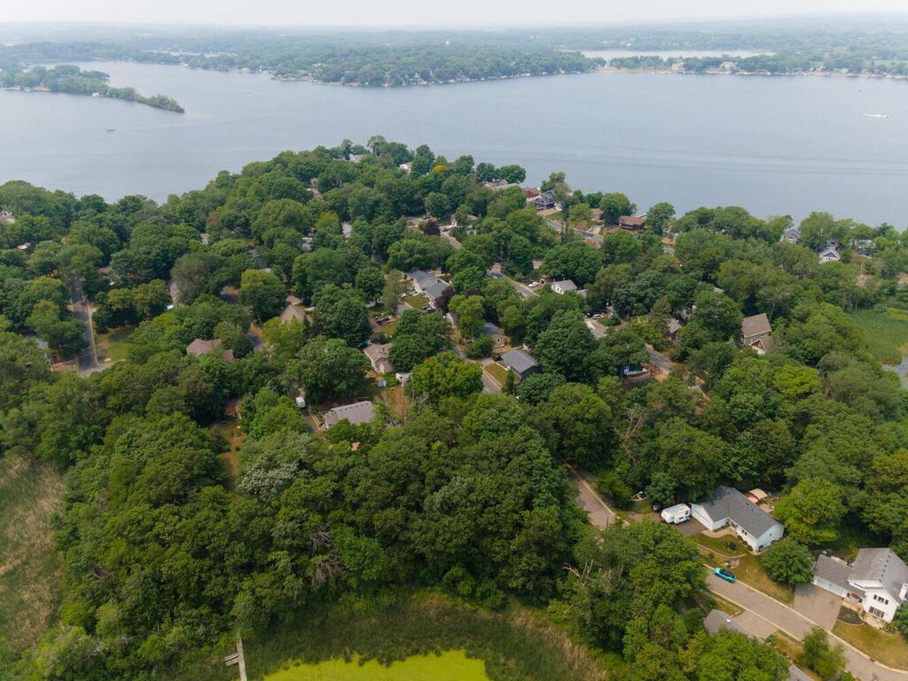 5103 Windsor Road Mound, MN 55364 - Photo 3 of 11