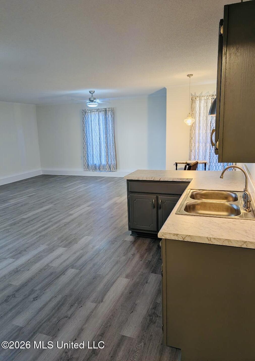 5656 Coleman Road Olive Branch, MS 38654 - Photo 16 of 42 From the main house into In-Law Suite