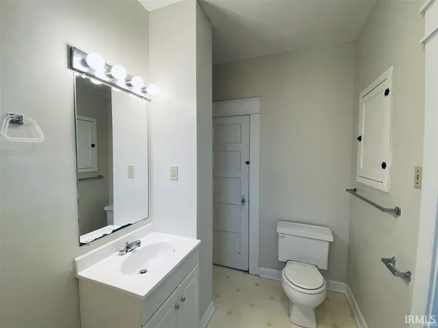 $1,650 | 214 East 11th Street, Bloomington, IN 47408