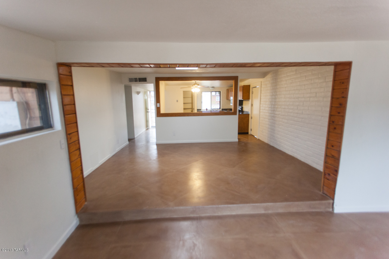 7015 East Stella Road Tucson, AZ 85730 - Photo 10 of 31 Gallery Image 10