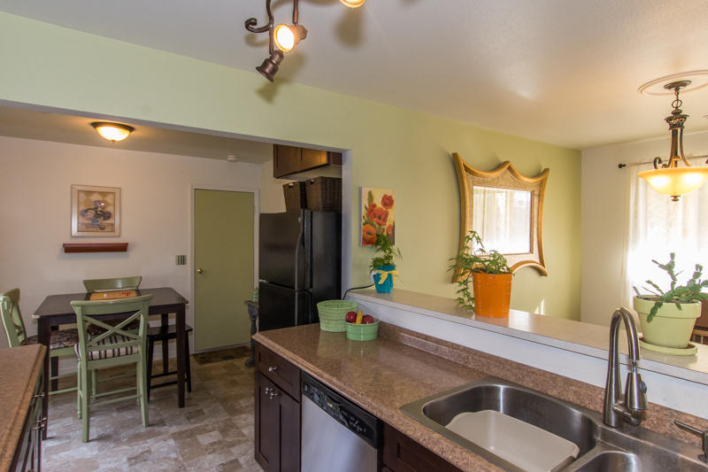 2450 North Bonnyview Road Redding, CA 96001 - Photo 9 of 20 bonnyview-110