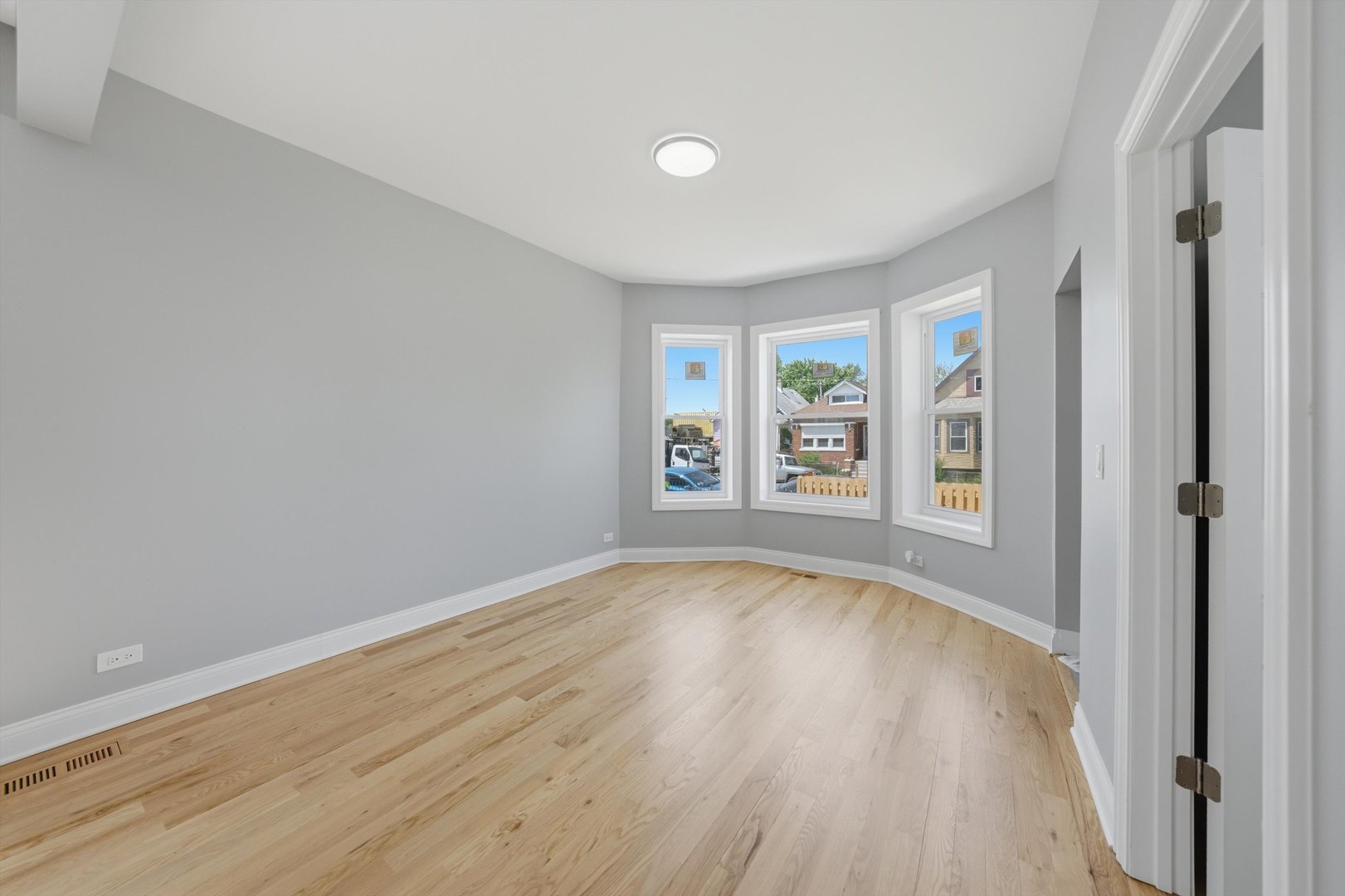6833 South Aberdeen Street Chicago, IL 60621 - Photo 7 of 20