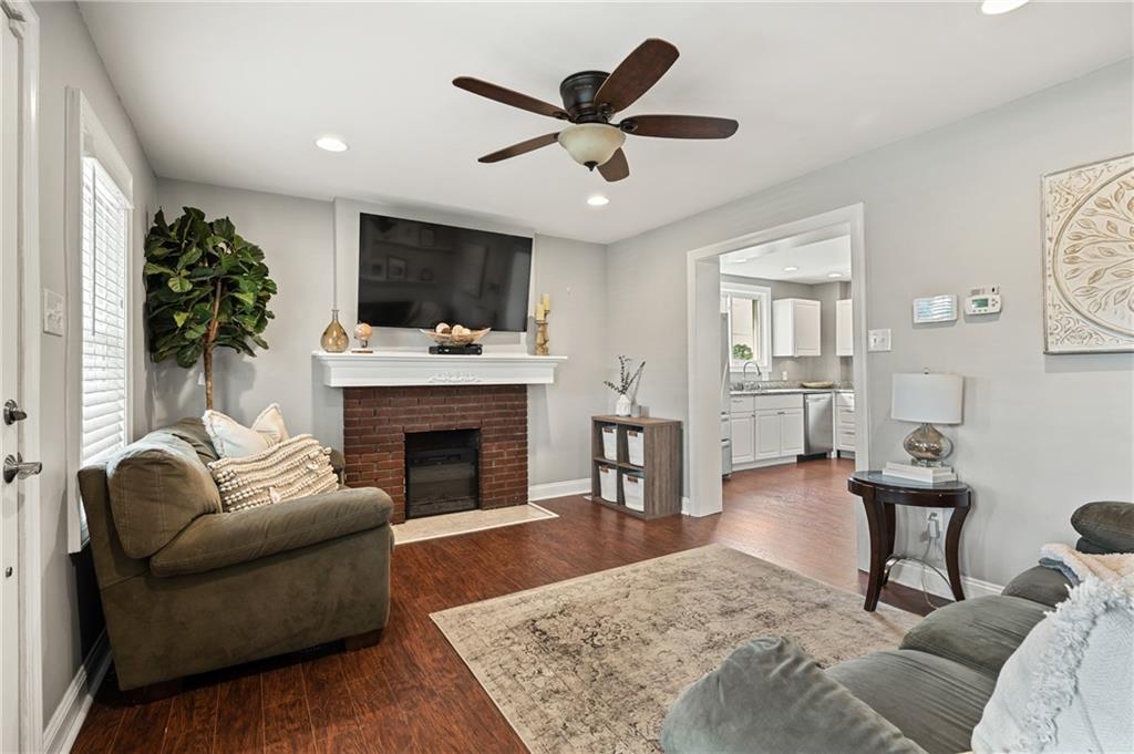 5311 Perrysville Road Pittsburgh, PA 15229 - Photo 4 of 23 Gallery Image 4