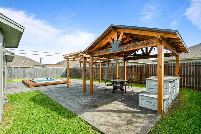 a view of a entertaining space