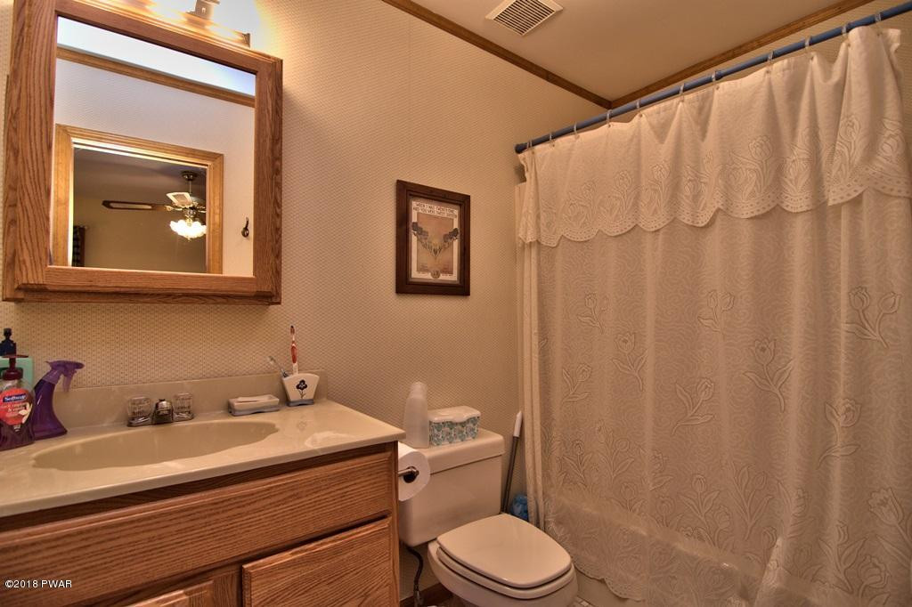 2837 Rockway Road Lake Ariel, PA 18436 - Photo 19 of 33