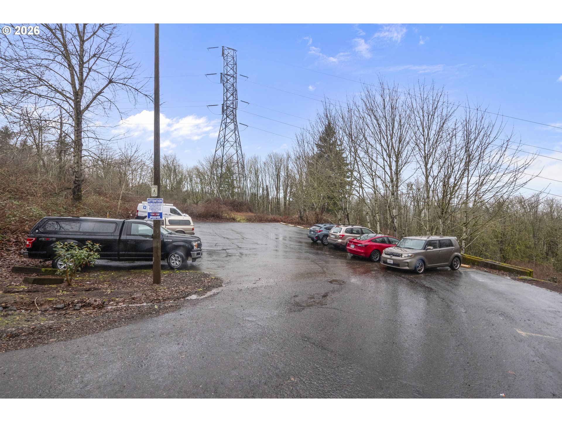 13949 Beavercreek Road, Unit 114 Oregon City, OR 97045 - Photo 23 of 27 a view of a street with a parked car