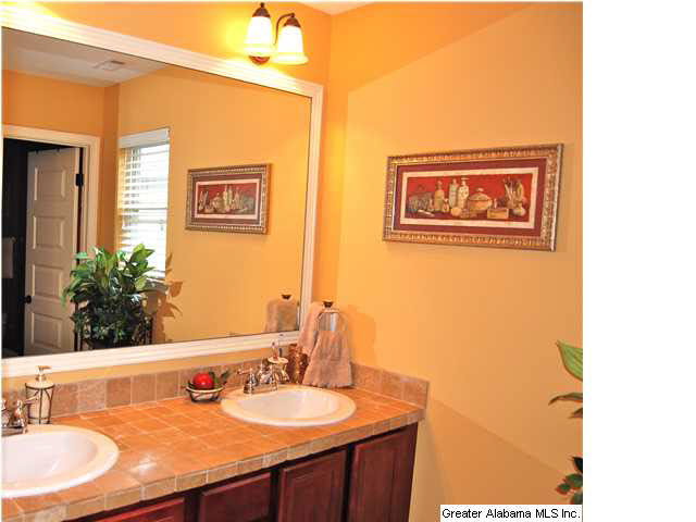 116 Stonebriar Drive Calera, AL 35040 - Photo 4 of 28