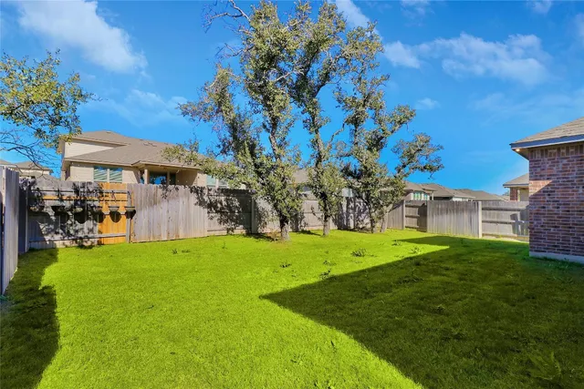 $2,300 | 205 Scenic Hills Circle, Georgetown, TX 78628