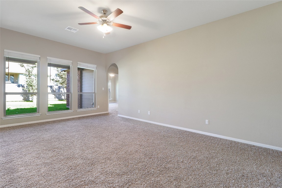 205 Scenic Hills Circle Georgetown, TX 78628 - Photo 5 of 28