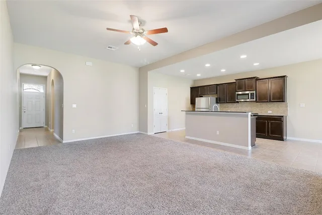 $2,300 | 205 Scenic Hills Circle, Georgetown, TX 78628