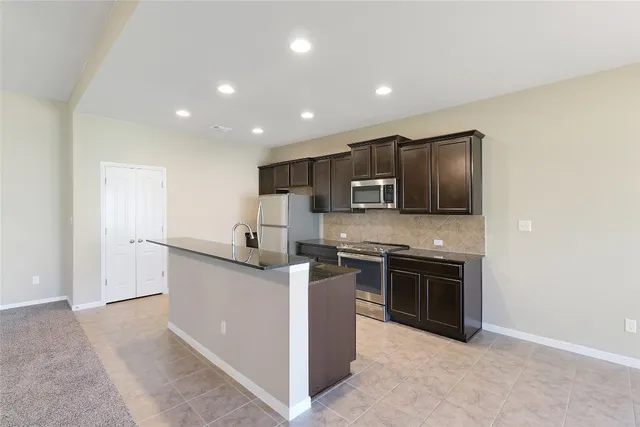 $2,300 | 205 Scenic Hills Circle, Georgetown, TX 78628