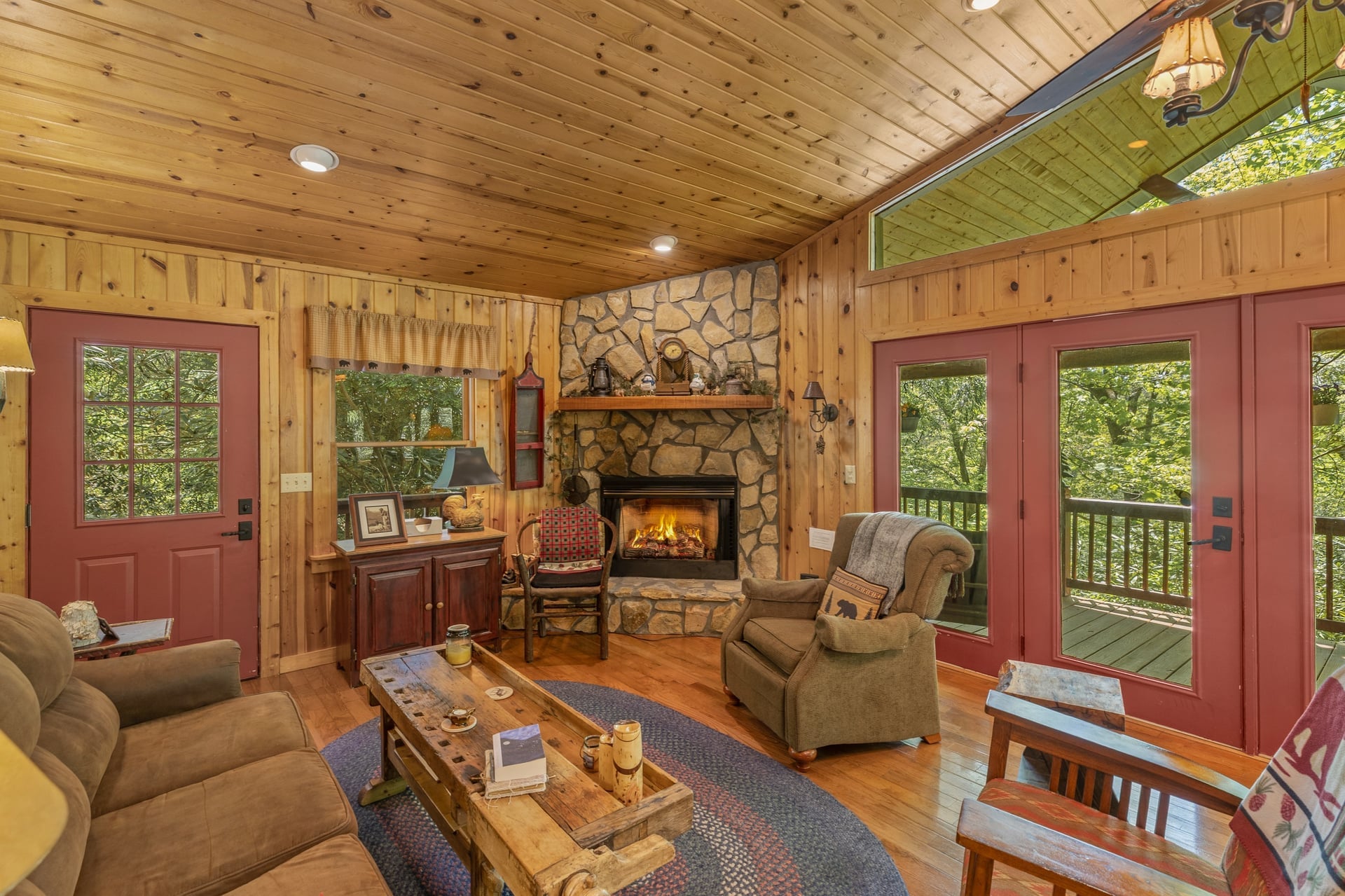 361 Wyanoak Road Highlands, NC 28741 - Photo 8 of 34 Living room