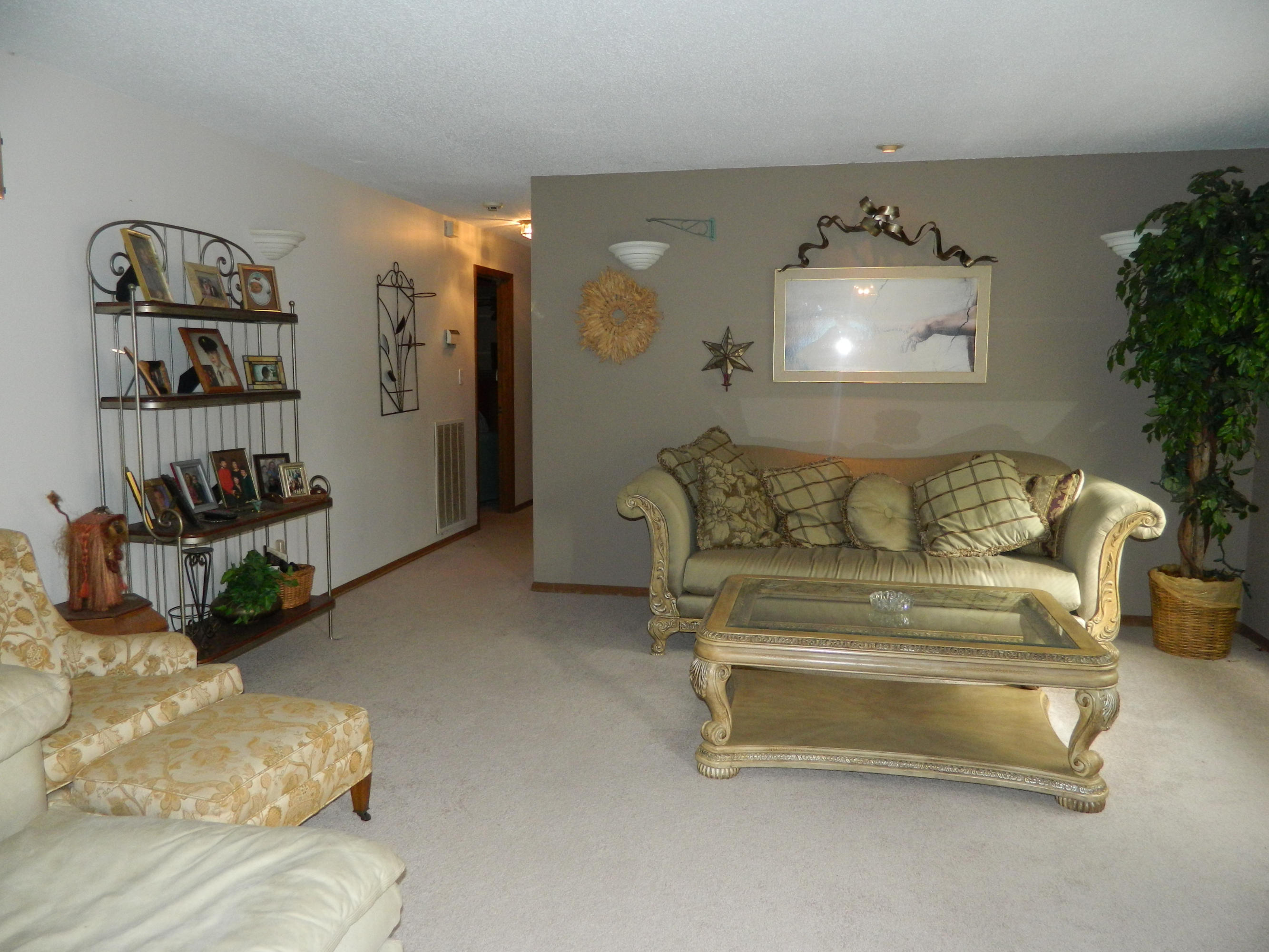 216 Hansard Road Maynardville, TN 37807 - Photo 2 of 11 living room