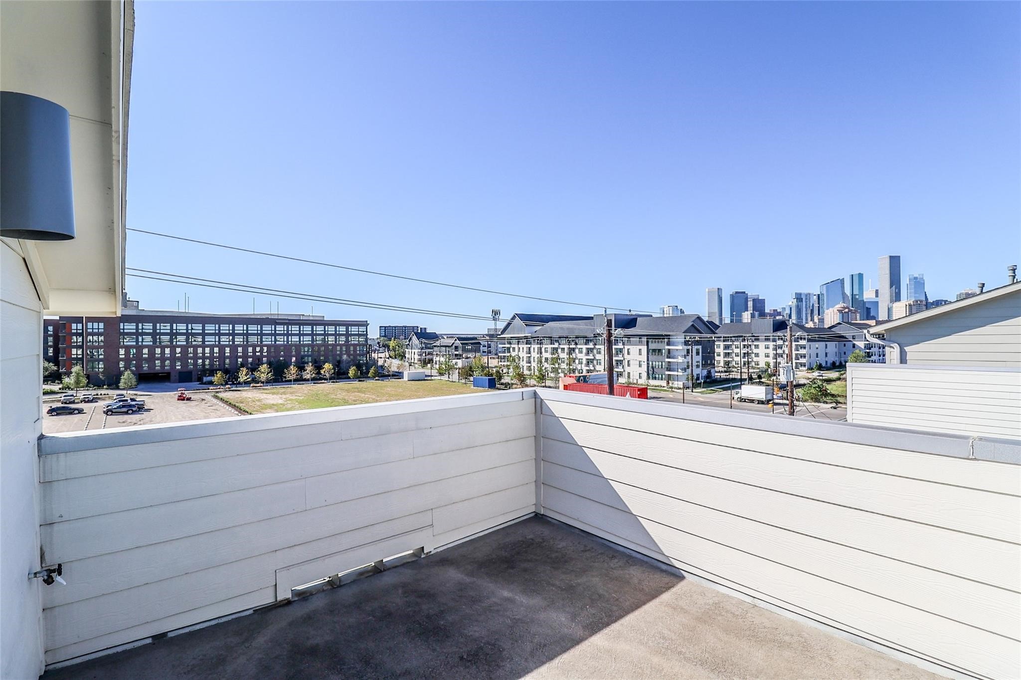 2745 Clinton Drive Houston, TX 77020 - Photo 24 of 32 a view of lot of buildings