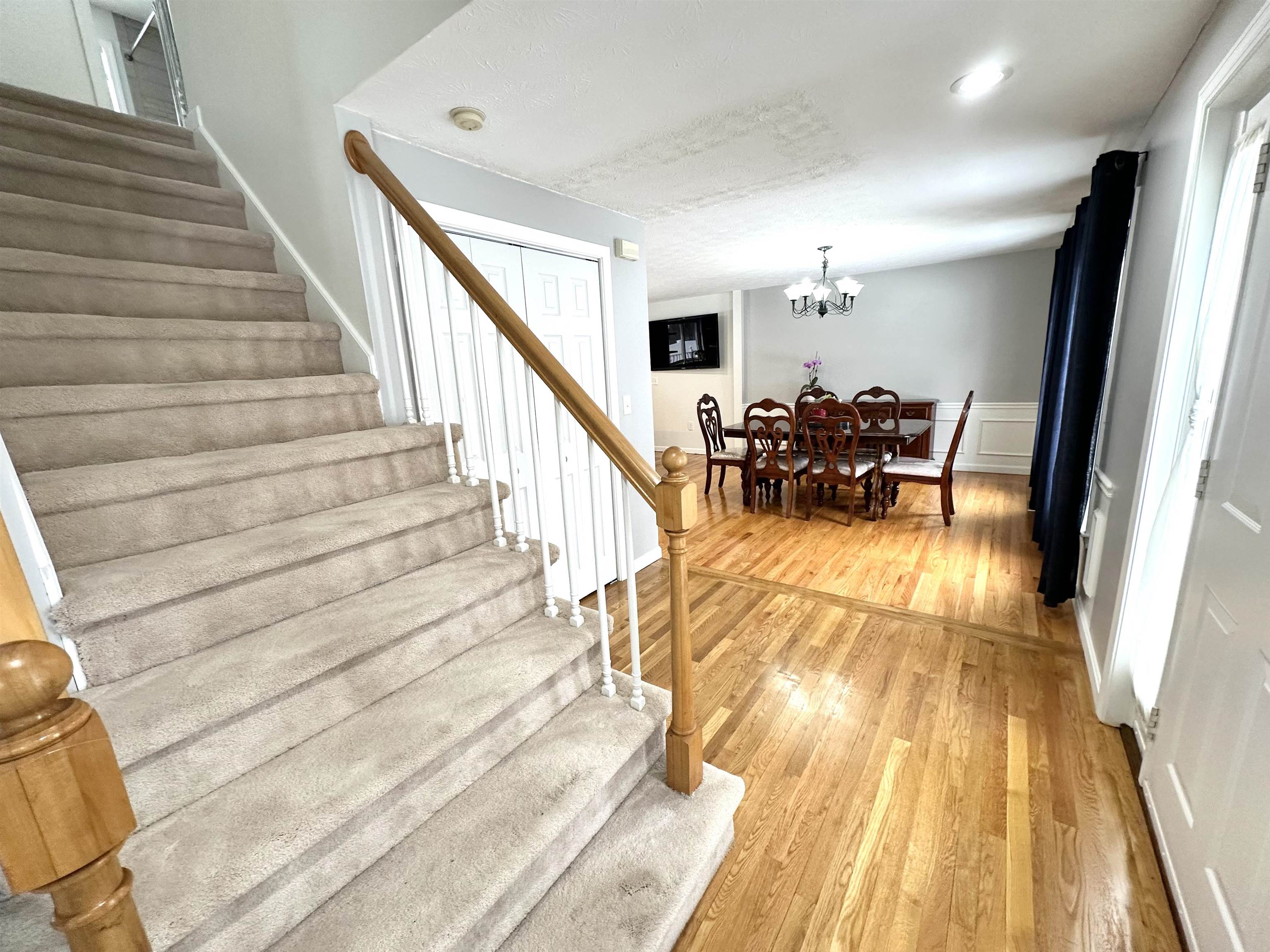 141 Ridge Road Nashua, NH 03062 - Photo 12 of 22 Gallery Image 12