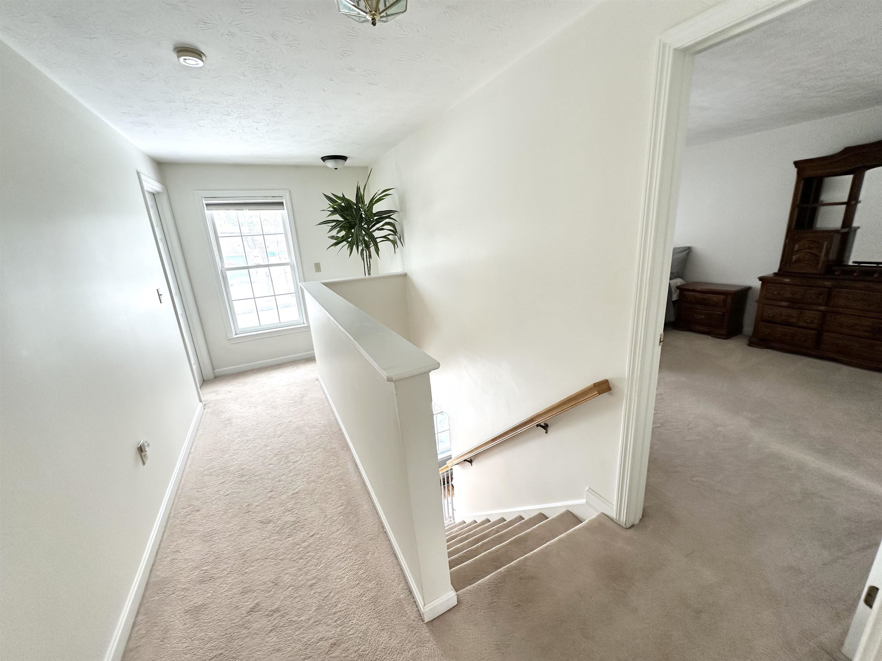 141 Ridge Road Nashua, NH 03062 - Photo 13 of 22 Gallery Image 13