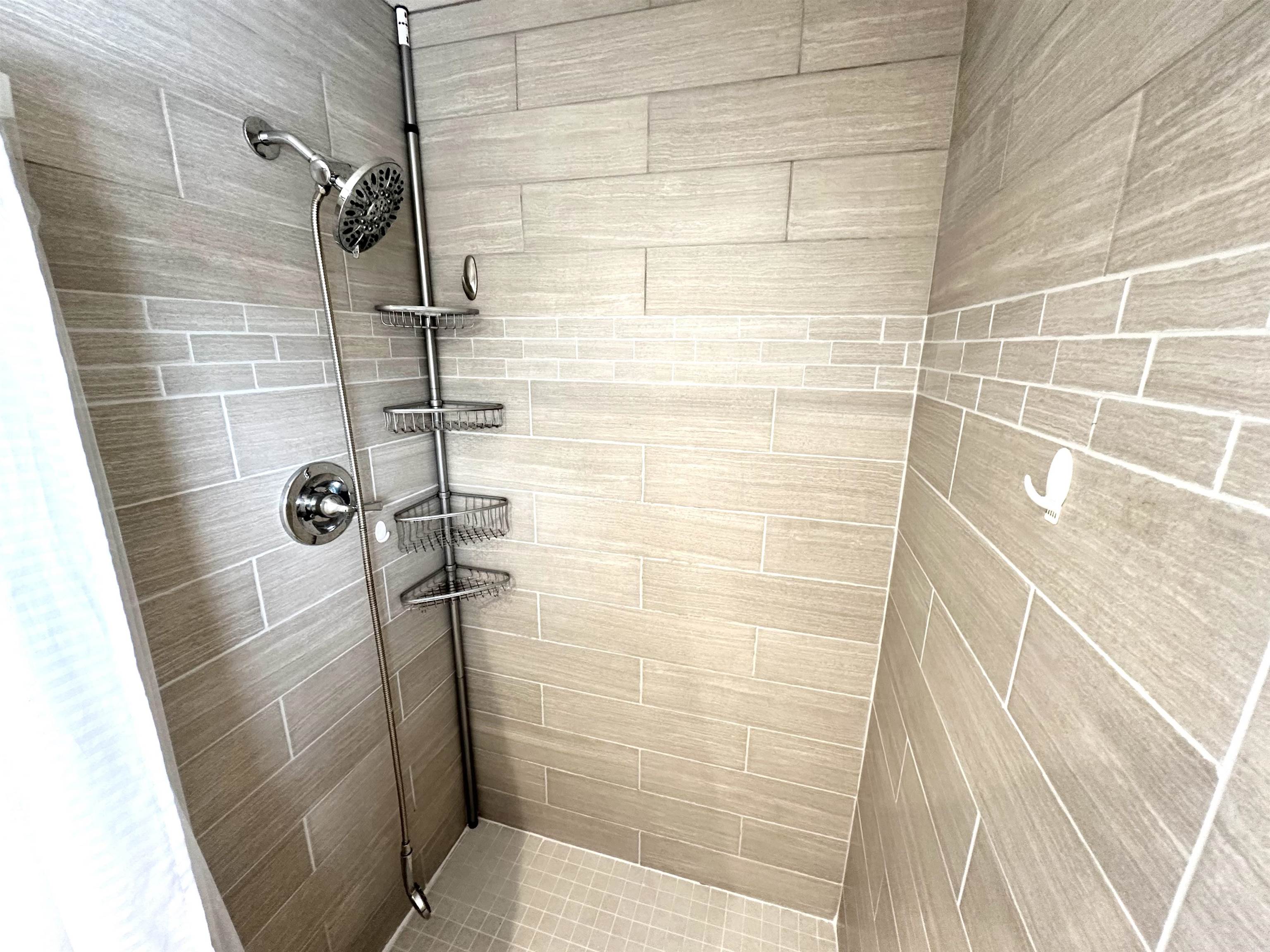 141 Ridge Road Nashua, NH 03062 - Photo 17 of 22 Gallery Image 17