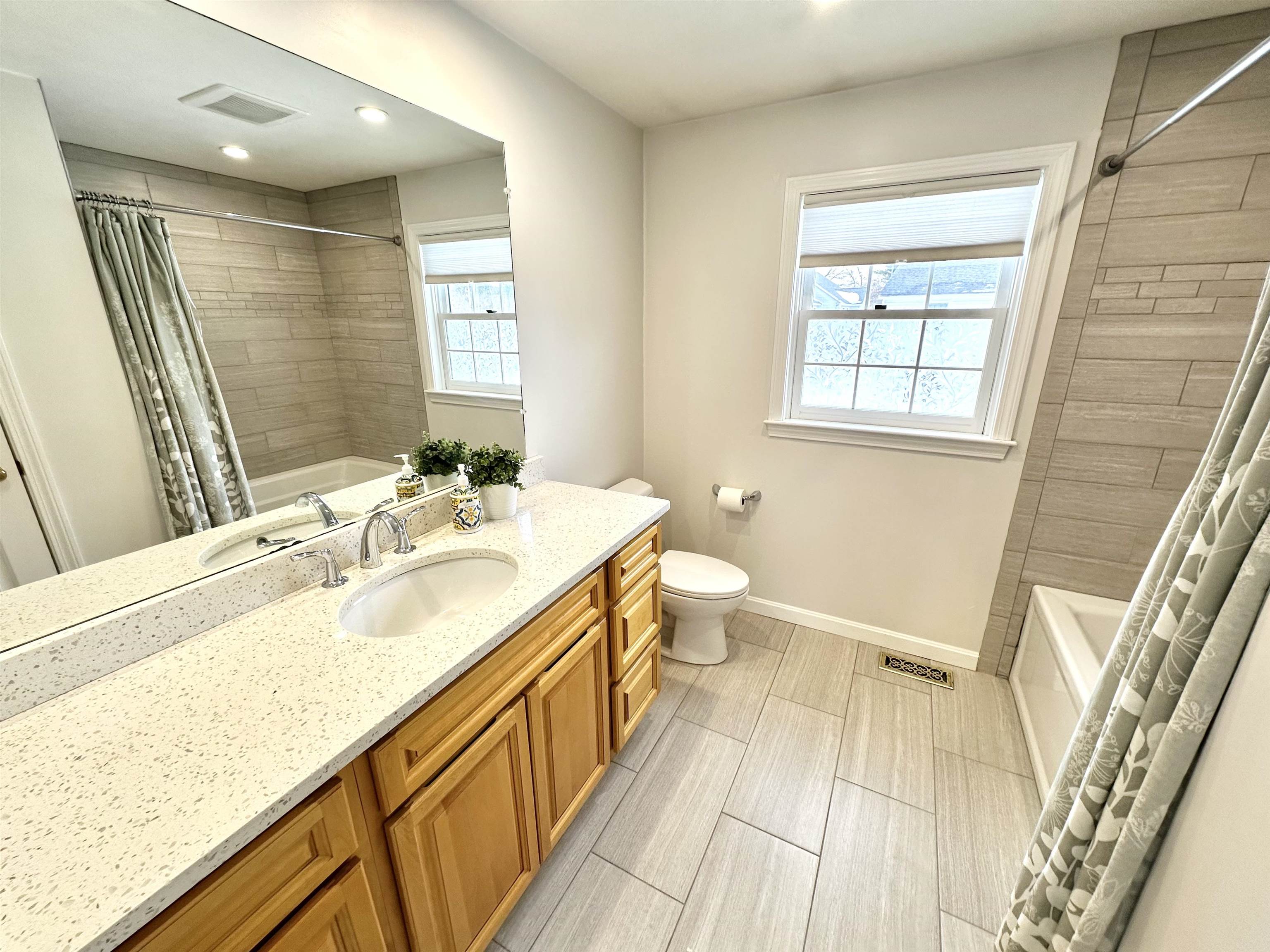 141 Ridge Road Nashua, NH 03062 - Photo 20 of 22 Gallery Image 20
