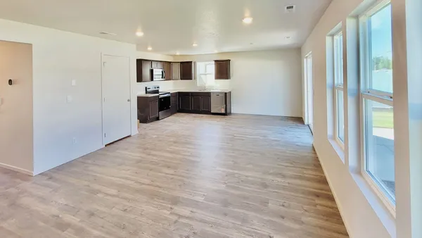 $409,995 | 1561 East A Street, Deer Park, WA 99006
