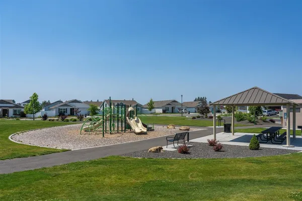 $409,995 | 1561 East A Street, Deer Park, WA 99006