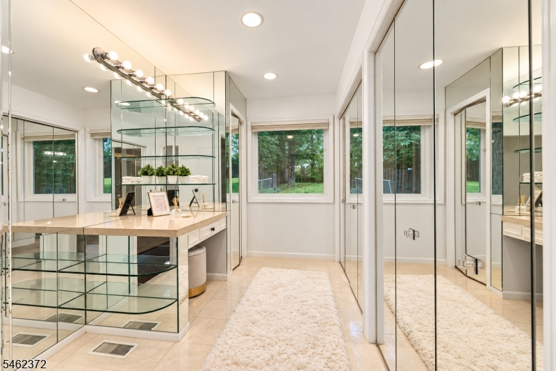 76 Mohawk Road Short Hills, NJ 07078 - Photo 22 of 41 Gallery Image 22