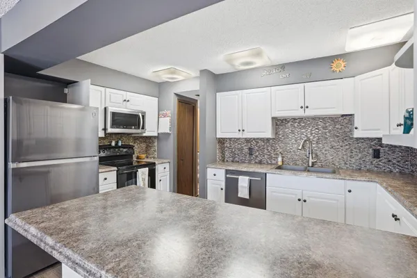 $215,000 | 14326 Fairway Drive, Eden Prairie, MN 55344