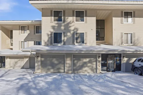 $215,000 | 14326 Fairway Drive, Eden Prairie, MN 55344