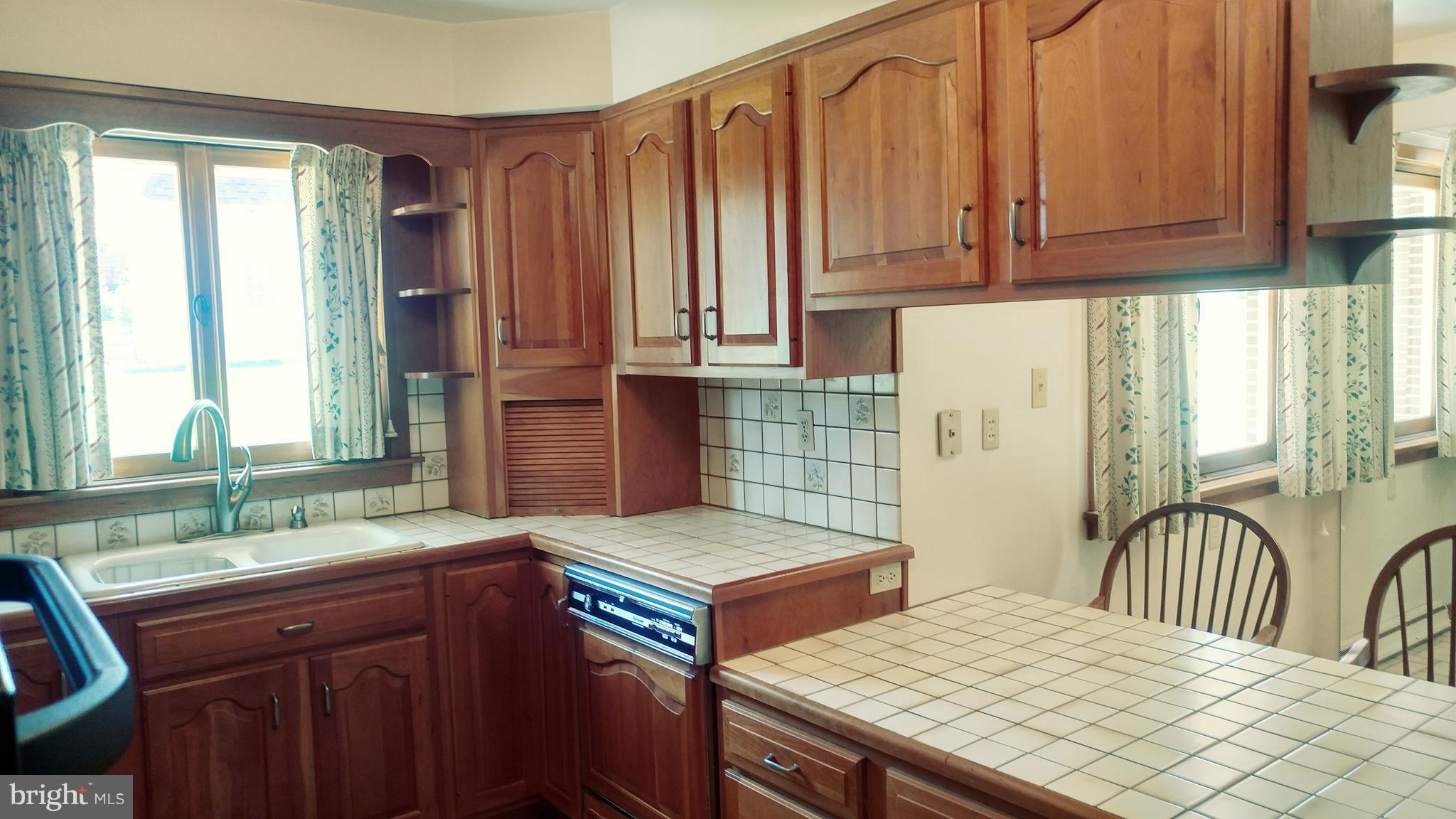 1229 Braddock Road Lavale, MD 21502 - Photo 8 of 19 Kitchen ideal for entertaining!