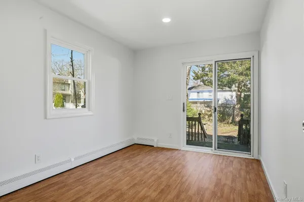 $3,900 | 35 Yennicock Avenue, Port Washington, NY 11050