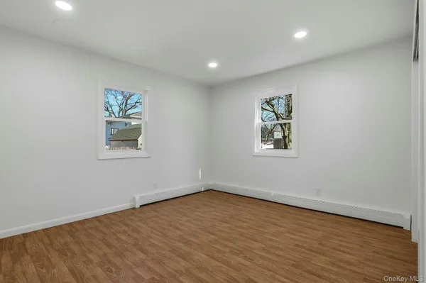 $3,900 | 35 Yennicock Avenue, Port Washington, NY 11050