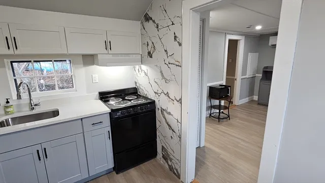 $2,600 | 825 Scenic Highway, Unit 12, Bourne, MA 02532