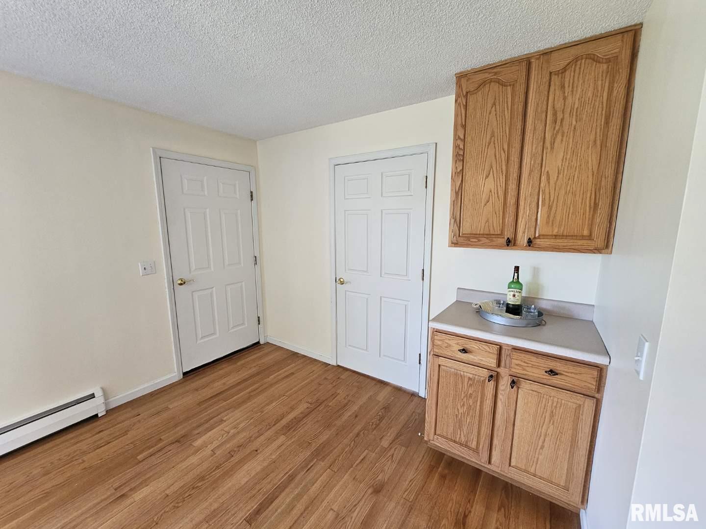 16485 East Robin Road Mount Vernon, IL 62864 - Photo 37 of 51 a very nice looking room with wooden floor