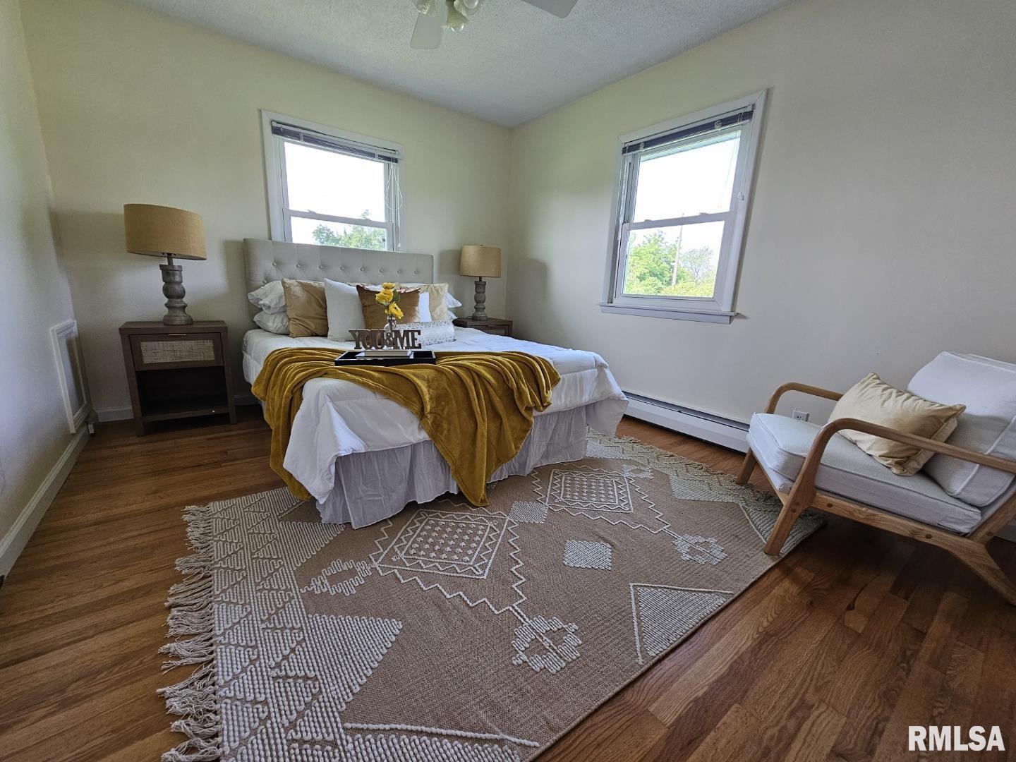 16485 East Robin Road Mount Vernon, IL 62864 - Photo 38 of 51 a bedroom with a bed and window