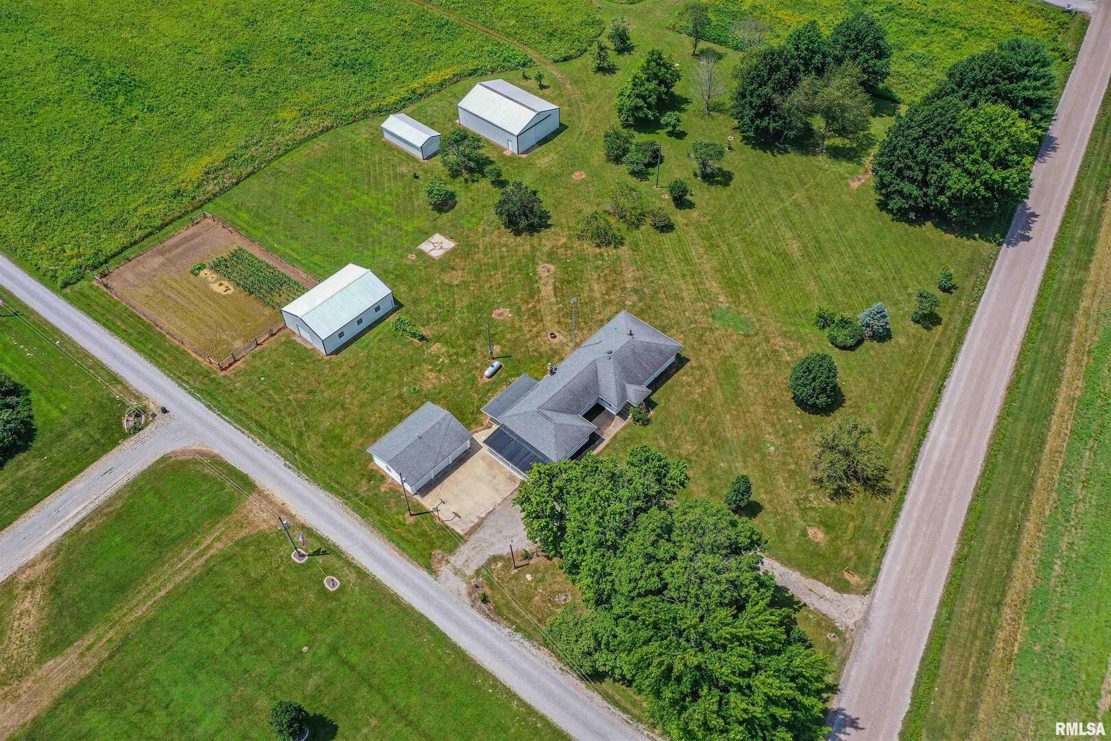 16485 East Robin Road Mount Vernon, IL 62864 - Photo 51 of 51 an aerial view of a house