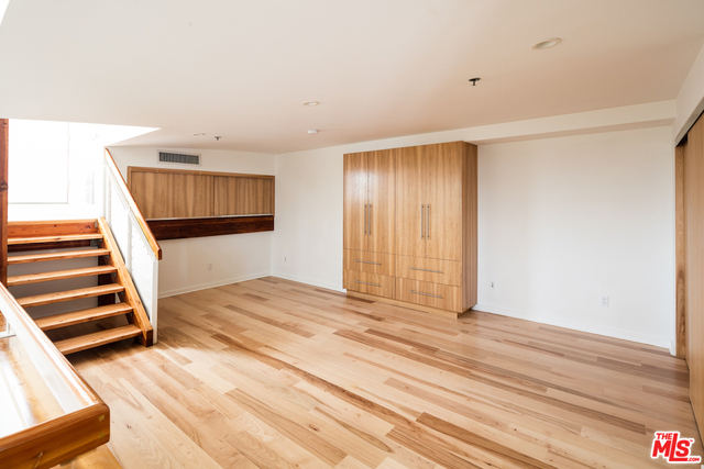 615 Hampton Drive, Unit C303 Venice, CA 90291 - Photo 12 of 19