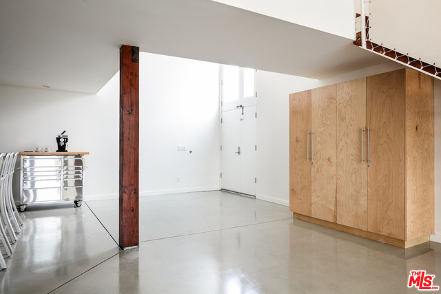 615 Hampton Drive, Unit C303 Venice, CA 90291 - Photo 4 of 19