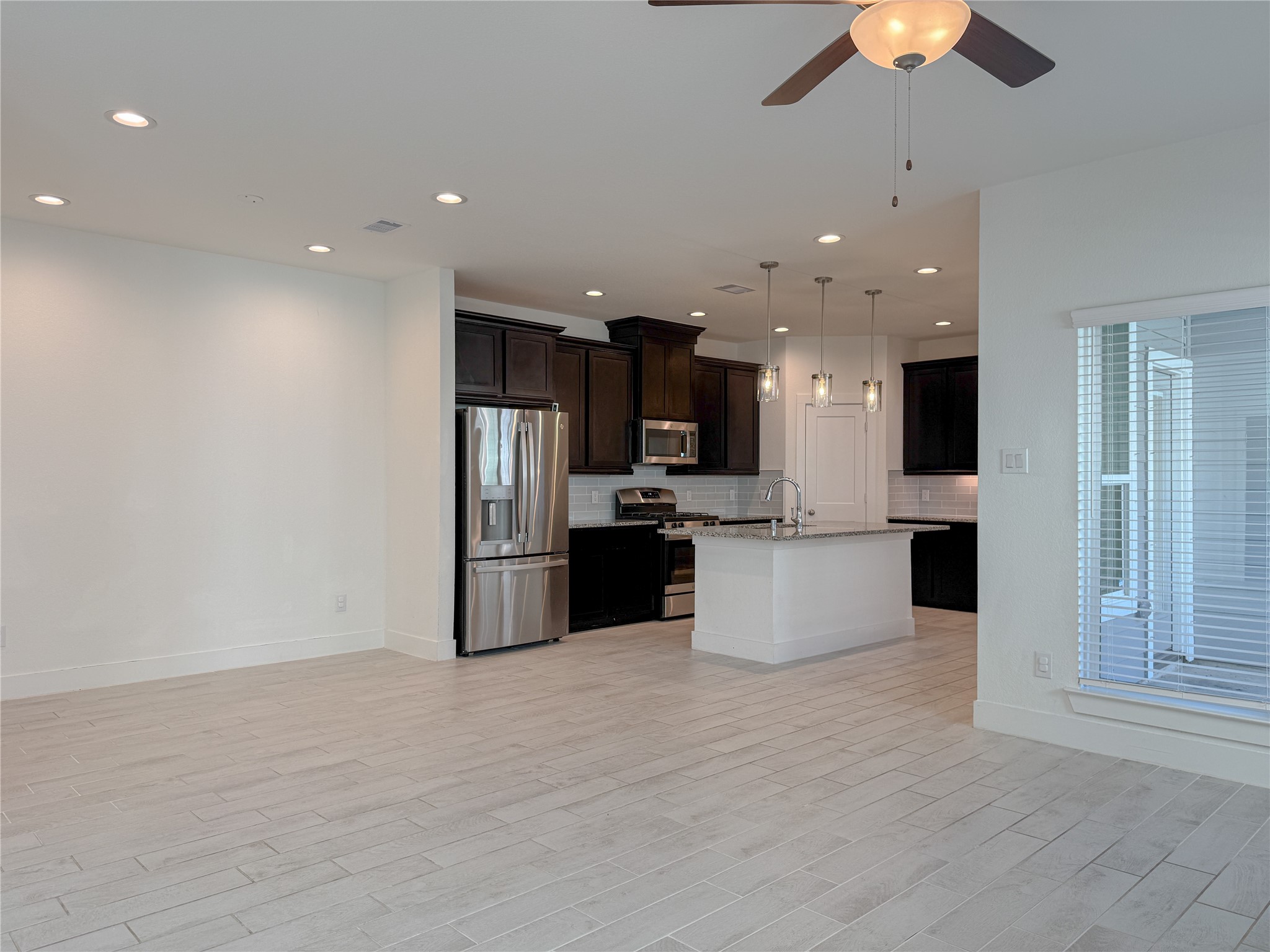 10030 Crescendo Way Manvel, TX 77578 - Photo 5 of 26