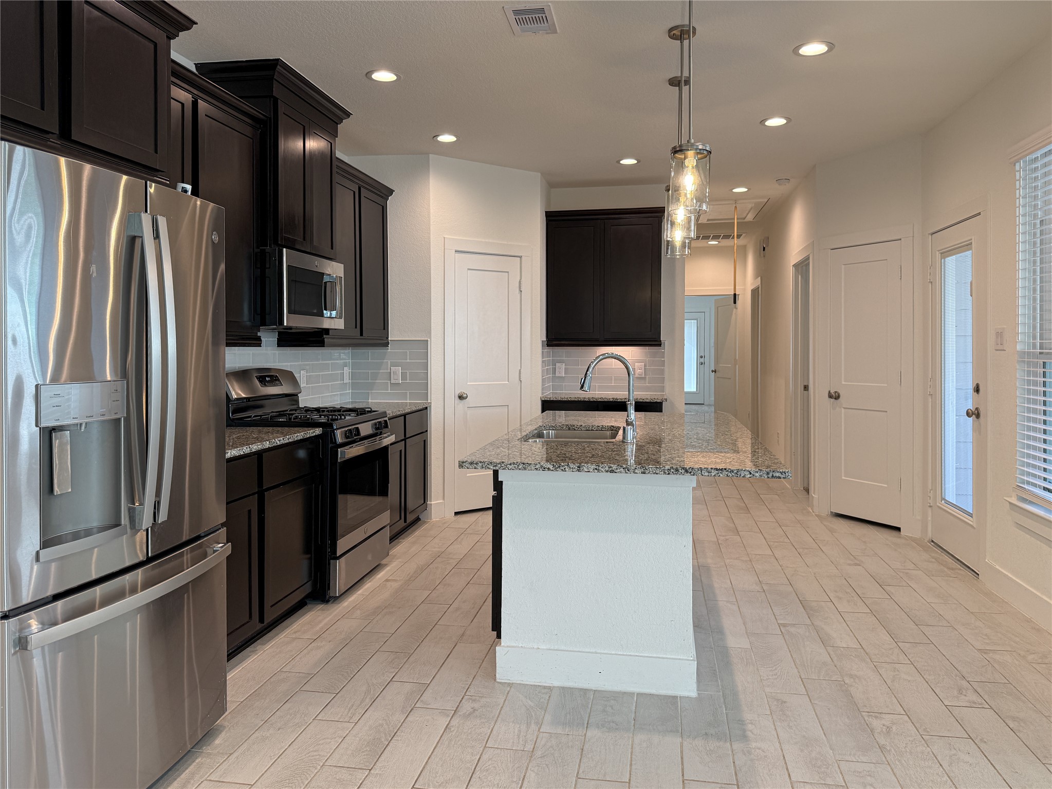 10030 Crescendo Way Manvel, TX 77578 - Photo 8 of 26