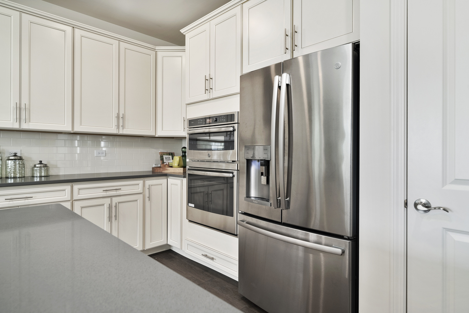 3640 Edelweiss Road Elgin, IL 60124 - Photo 8 of 22 Gallery Image 8
