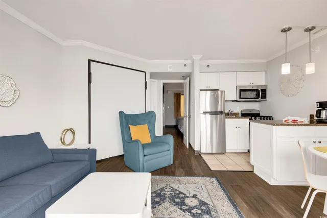 $159,900 | 6900 North Ocean Boulevard, Unit 1406, Myrtle Beach, SC 29572